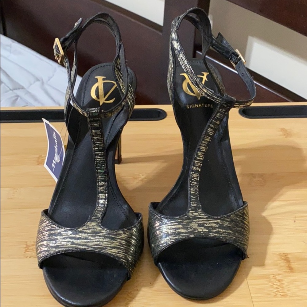 Strappy heel